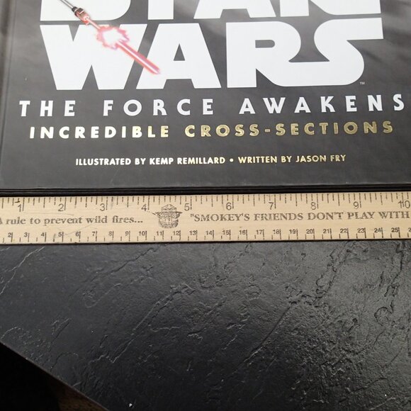 Star Wars Hardcover Book - Picture 5 of 5